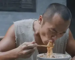 《白鹿原》里的两家大户,日常只吃油泼面,首富就这种水准?