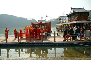 大型人文纪录片《喜事》第二集上线，看阆中古城的年味风情和汉族传统婚俗