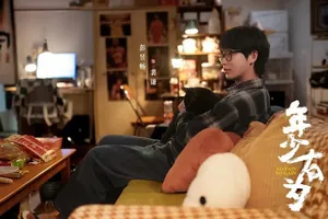 《夜色正浓》跌至第三，你在追哪一部？