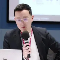 10人8个月完成数百人两年的拍摄任务,杭州90后导演打造多部爆款短剧,主演只有一个