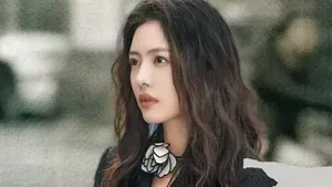 2月25日追剧日历，9部长剧更新，《重返青春》和《青山遮住》收官